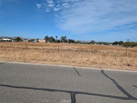 Photo of 9 Tradewinds LN, Menifee, CA 92585 (MLS # IV26088189)