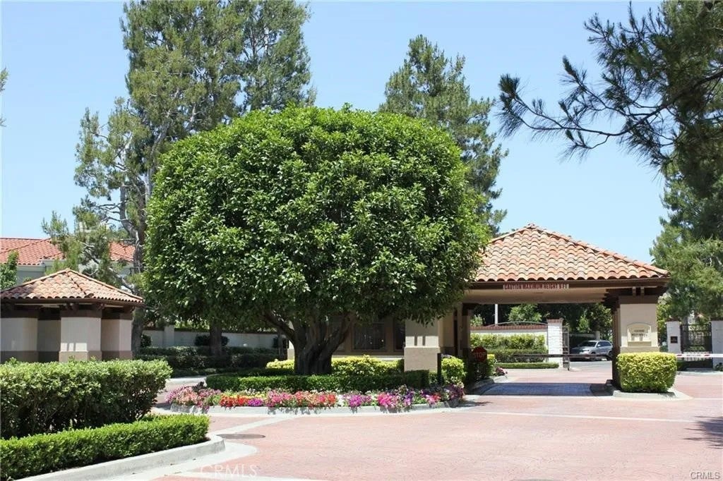 2305 Pieper Lane