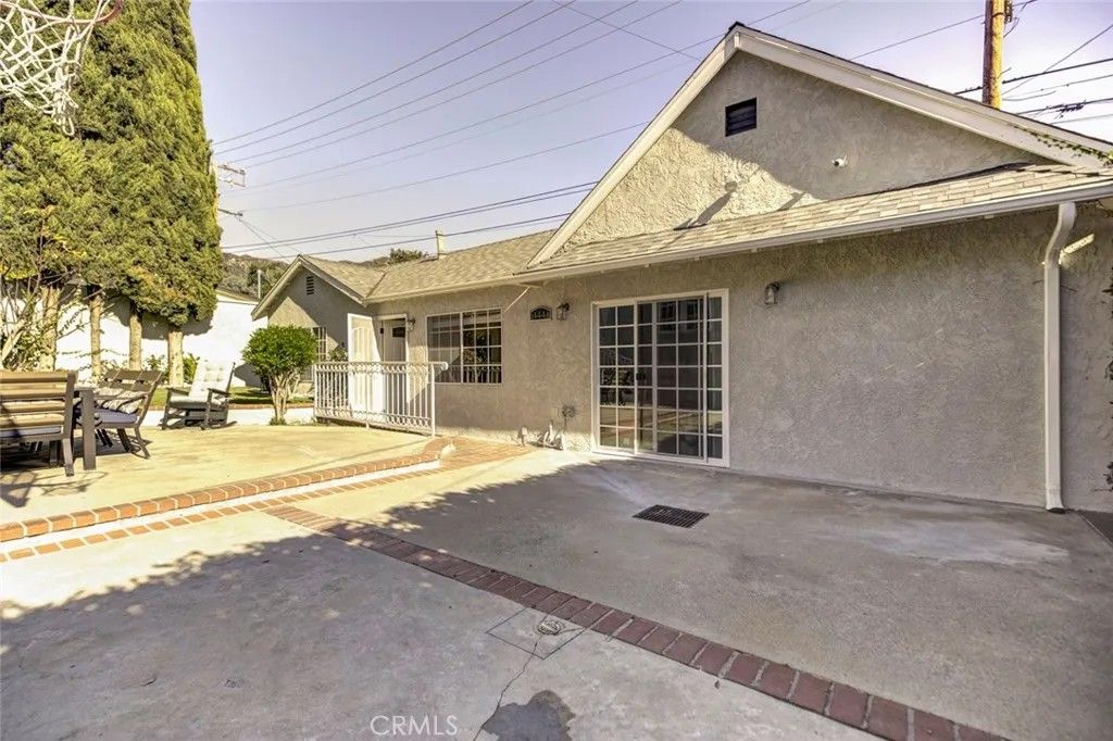 Photo of 1444 Bruce Avenue, Glendale, CA 91202 (MLS # GD26013027)