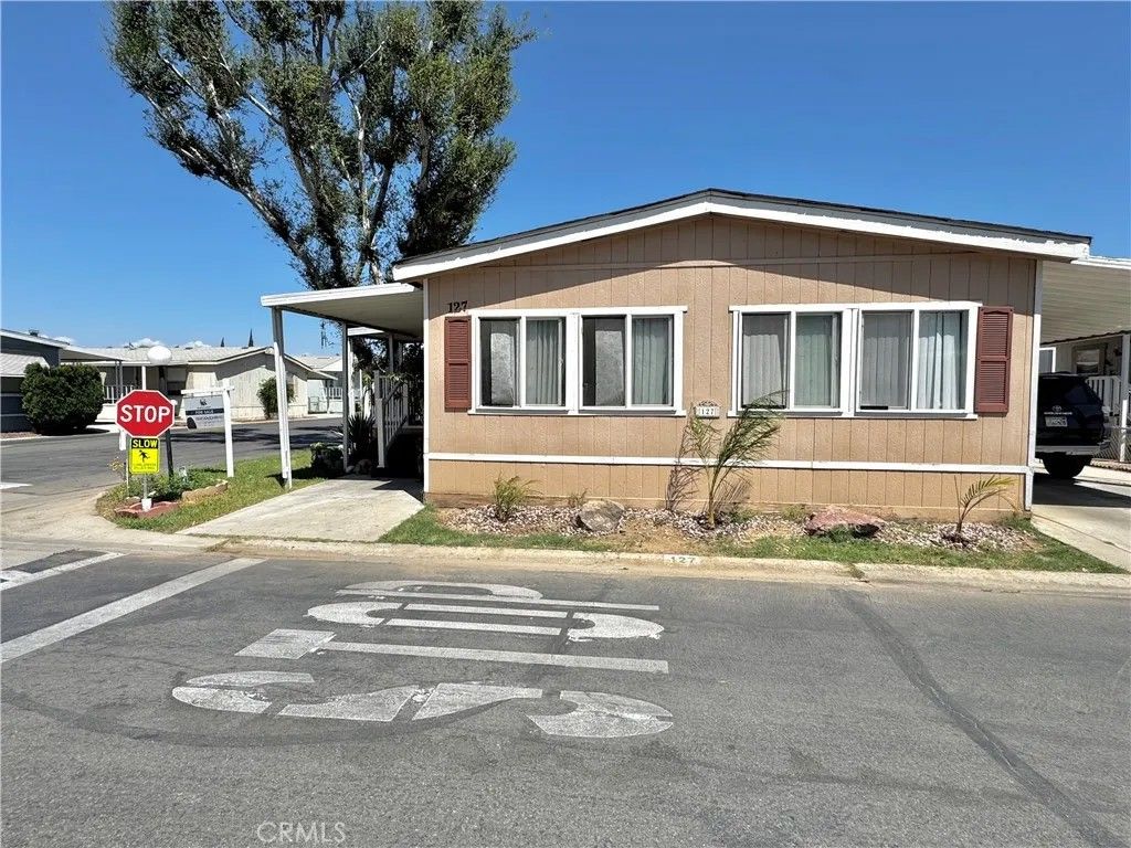 Photo of 777 S Temescal St #127, Corona, CA 92879 (MLS # OC25083763)