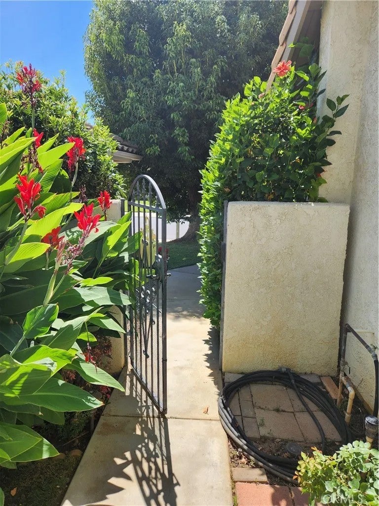 832 Pine Valley