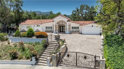 Photo of 16379 Meadowridge Road, Encino, CA 91436 (MLS # SR25275479)