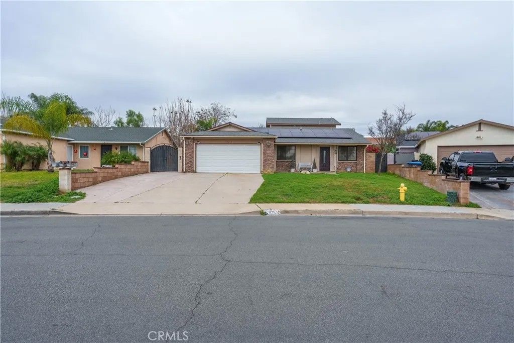 Photo of 5052 Taft St, Chino, CA 91710 (MLS # CV26013034)