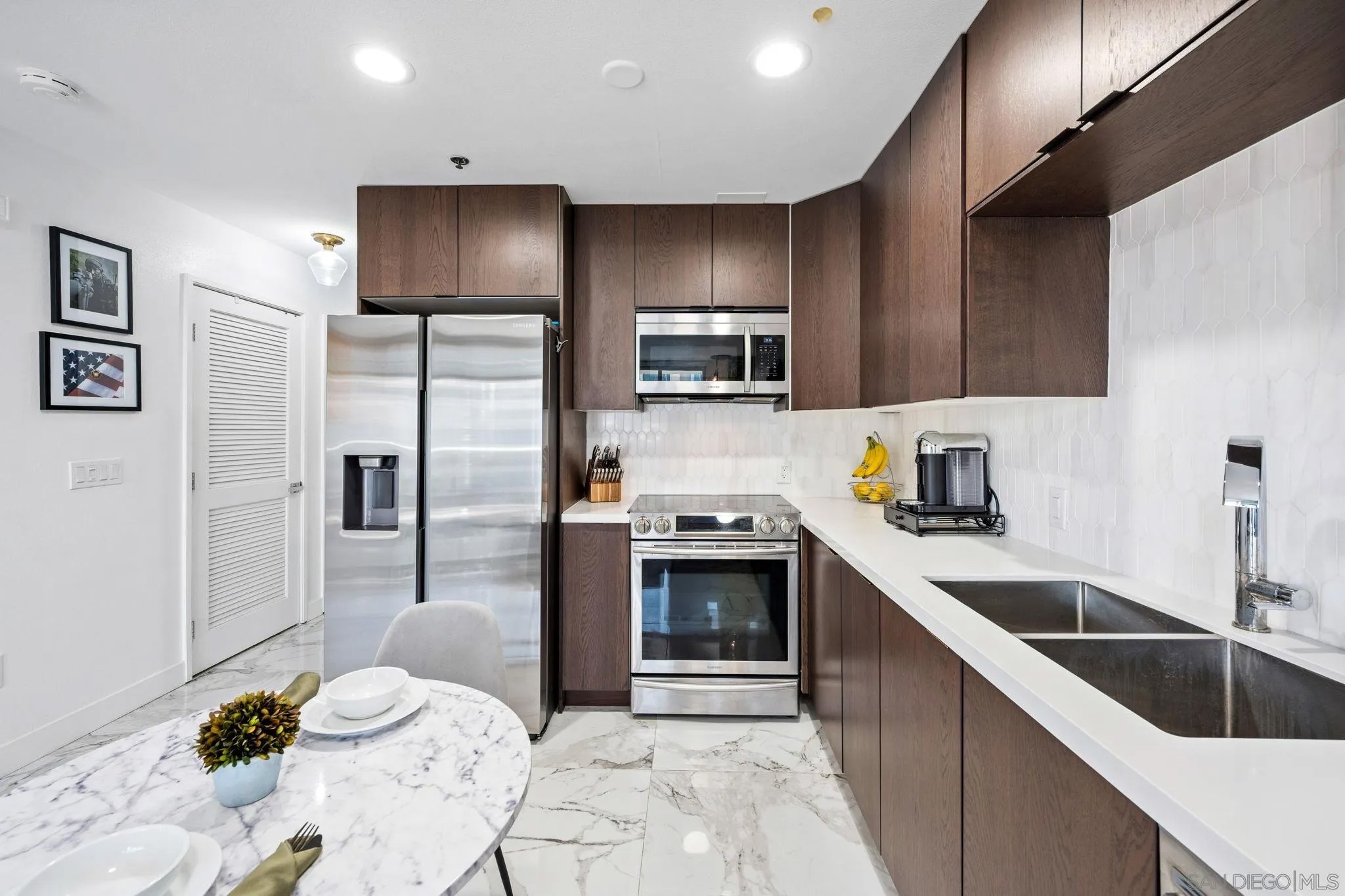 427 9Th Ave 707