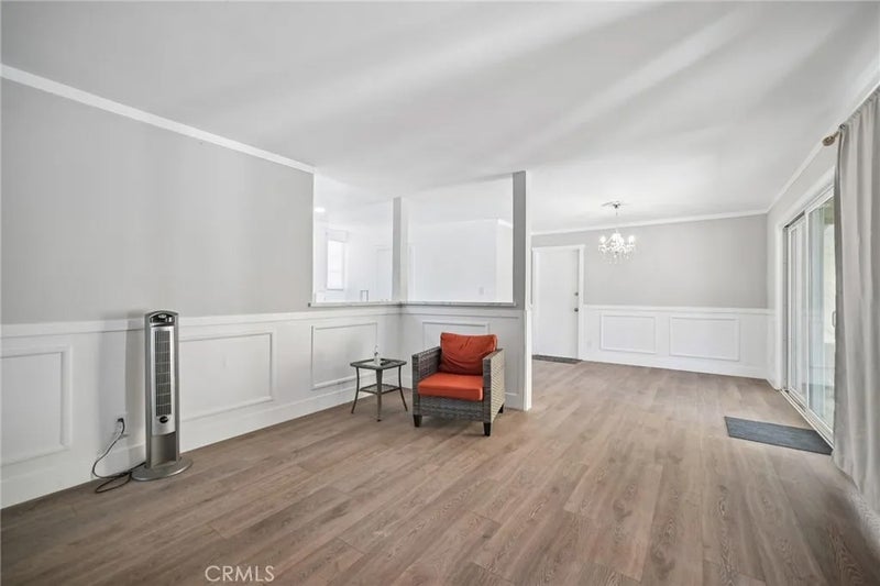 1112 E Avenue J4