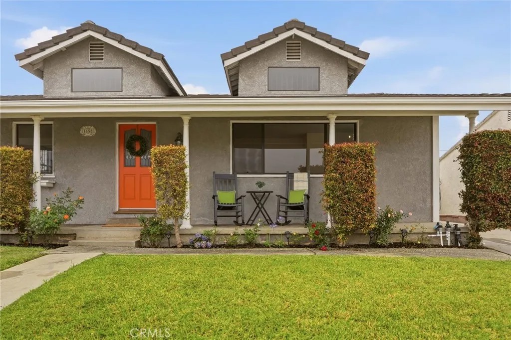 1658 W 110th Place
