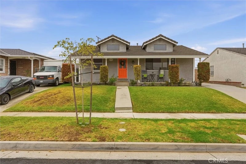 1658 W 110th Place