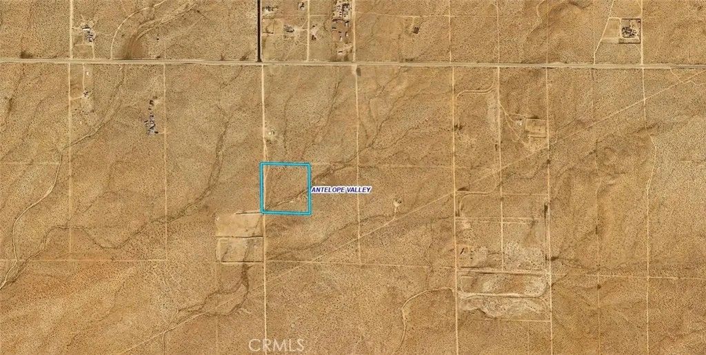 Photo of 230 E Avenue G4, Lancaster, CA 93535 (MLS # SR26017541)