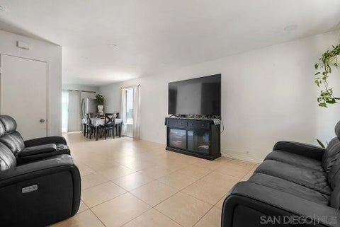 Photo of 8166 Paradise Valley Ct, Spring Valley, CA 91977 (MLS # 260016646)