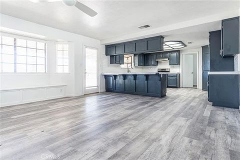 Tiny photo for 13114 Choco Rd, Apple Valley, CA 92308 (MLS # HD25247273)