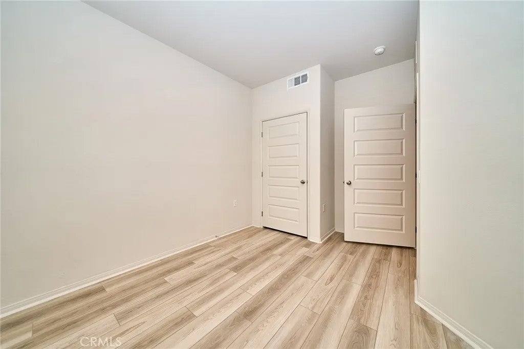 1672 Cayton