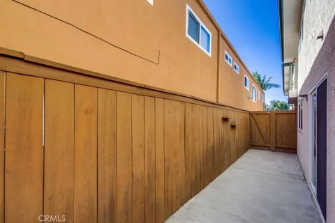 Tiny photo for 4043 Utah Street #3, San Diego, CA 92104 (MLS # ND25246148)