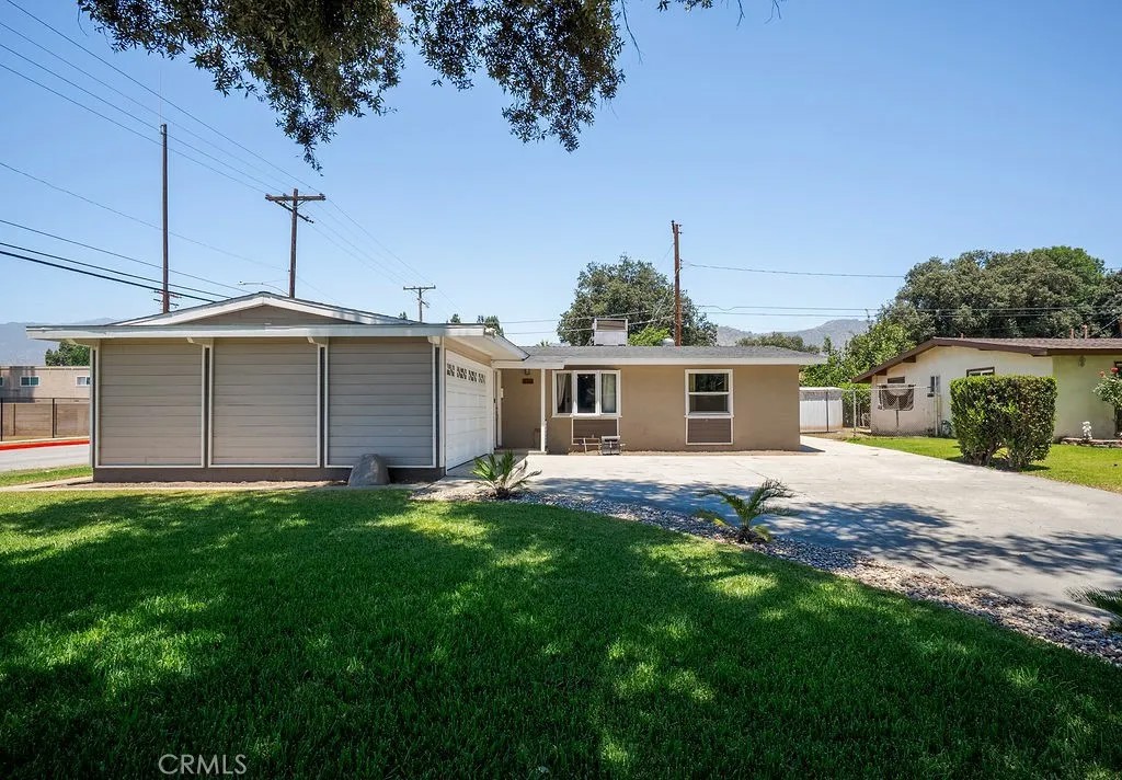 703 E Hollyvale Street