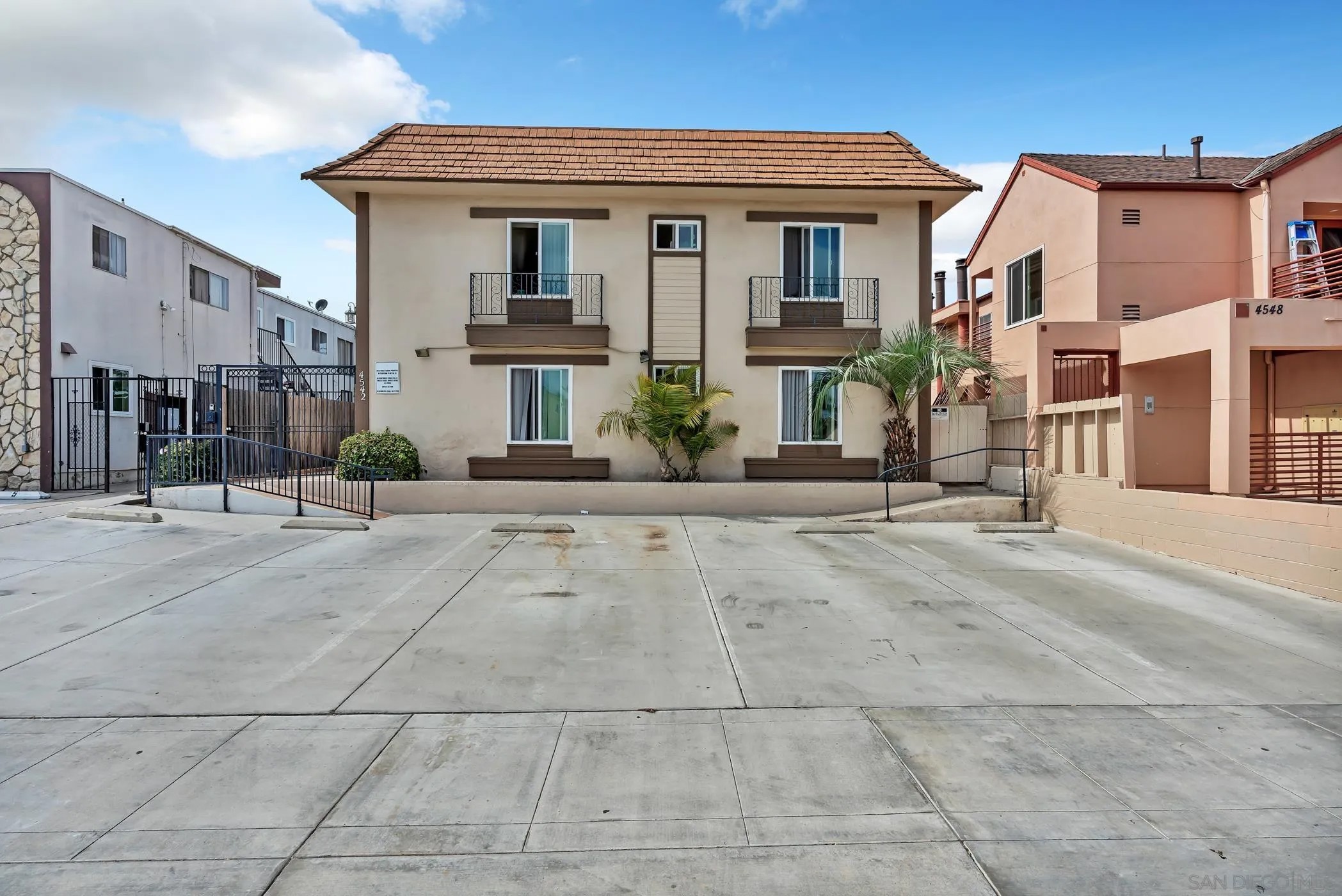 4542 Cherokee Avenue