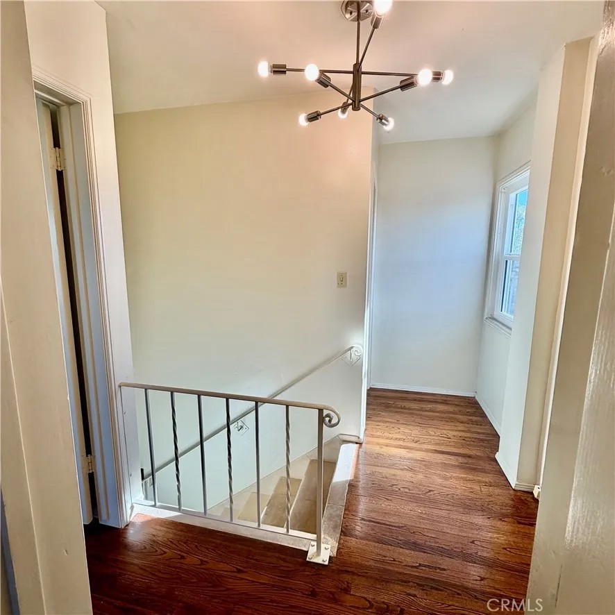 5653 E 2nd