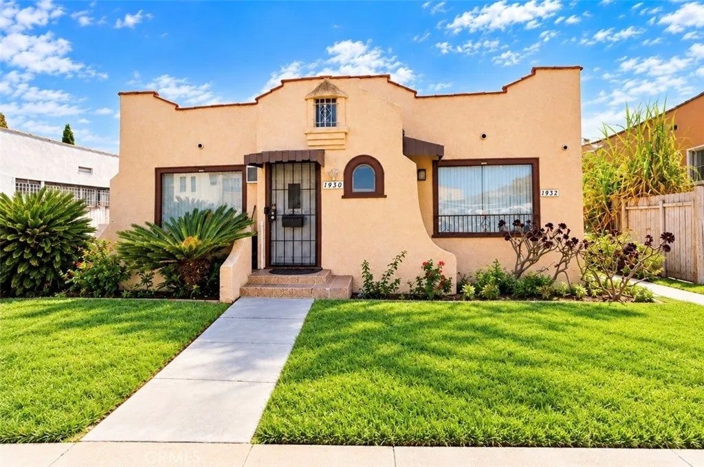 Photo of 1930 S Palm Grove, Los Angeles, CA 90016 (MLS # HD26220804)
