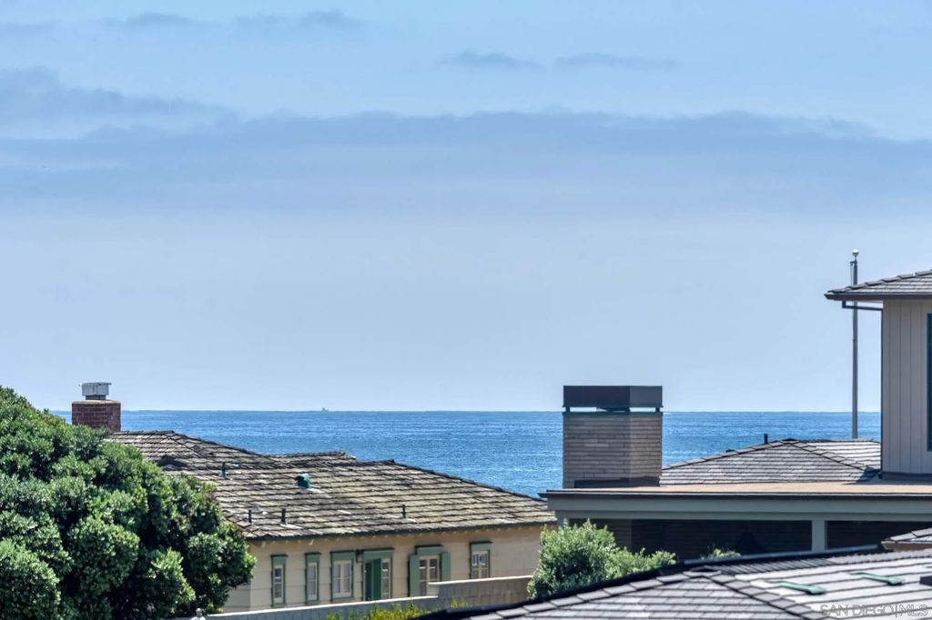 Photo of 2921 Sandy Pointe #3, Del Mar, CA 92014 (MLS # 250030573)