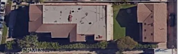 1310 E Hellman