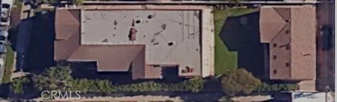 1310 E Hellman
