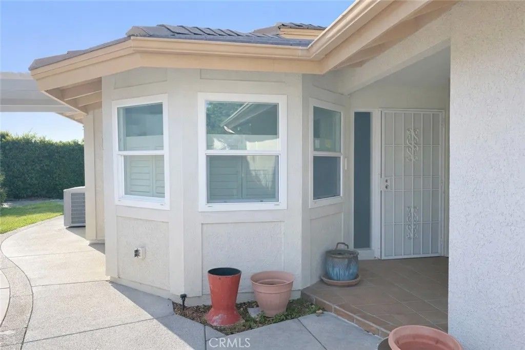 Photo of 1238 Fairway Cir, Upland, CA 91784 (MLS # DW25280965)