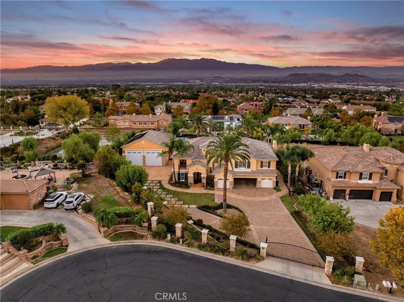 1043 Stowell Ranch