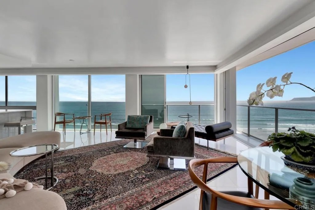 1760 Avenida Del Mundo 504