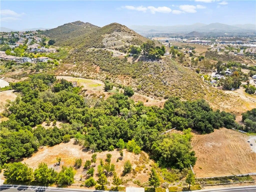 Photo of 0 Greer Rd, Murrieta, CA 92564 (MLS # SW25127083)