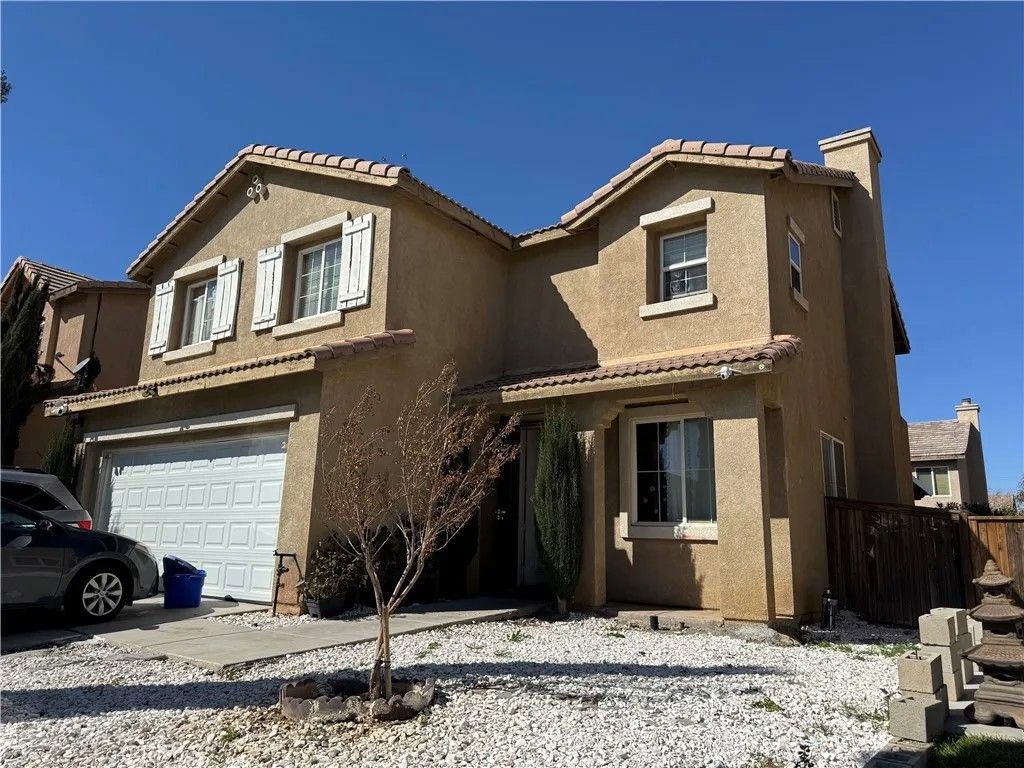 Photo of 13740 Helena Ave, Victorville, CA 92392 (MLS # IV26016453)