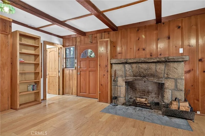 27917 Squirrel Lane