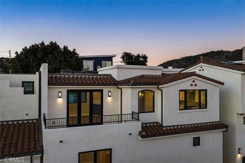 151 San Luis Street
