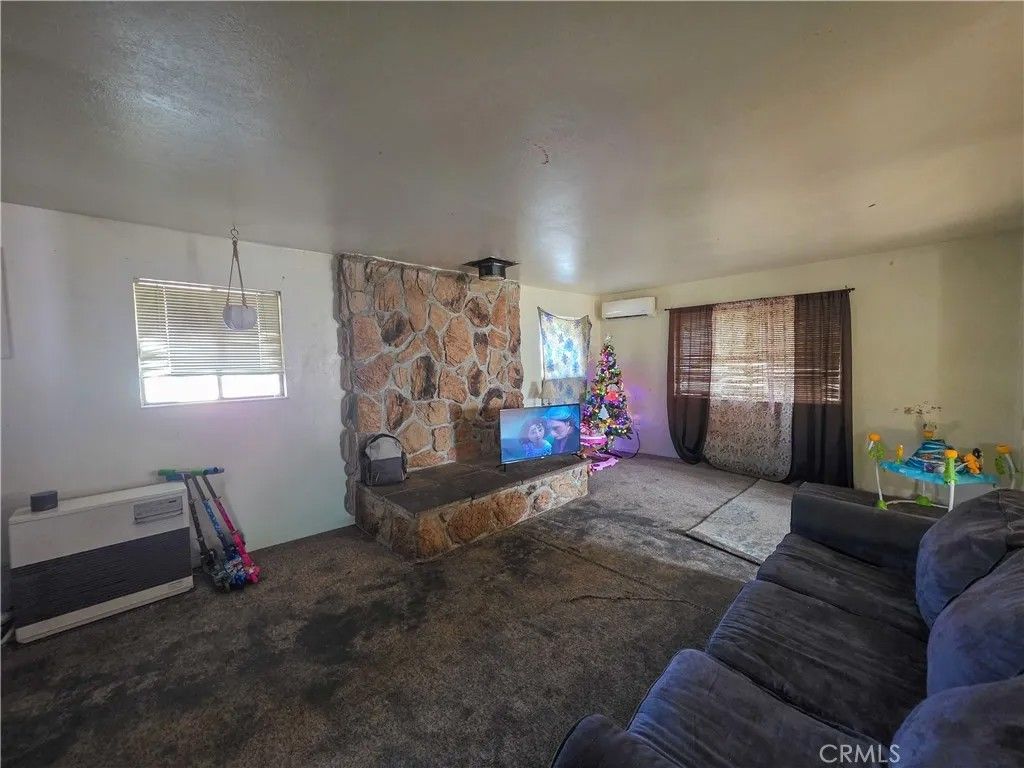 Photo of 207 Rose Ln, Yreka, CA 96057 (MLS # SN26008456)