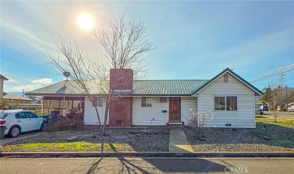 Photo of 207 Rose Ln, Yreka, CA 96057 (MLS # SN26008456)