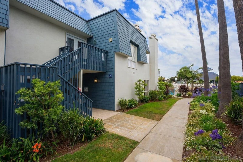65 Antigua Court