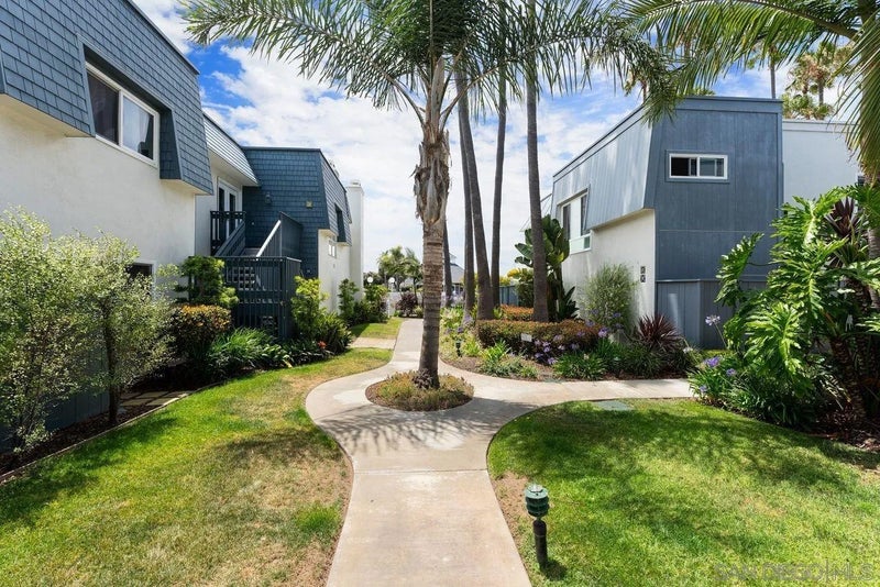 65 Antigua Court