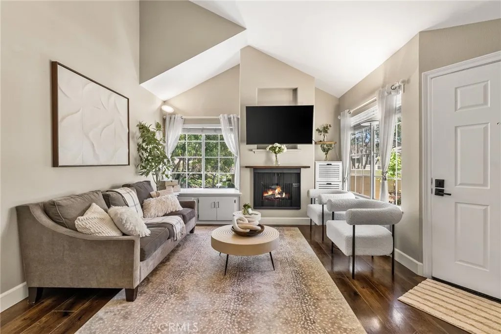 21156 River Glen