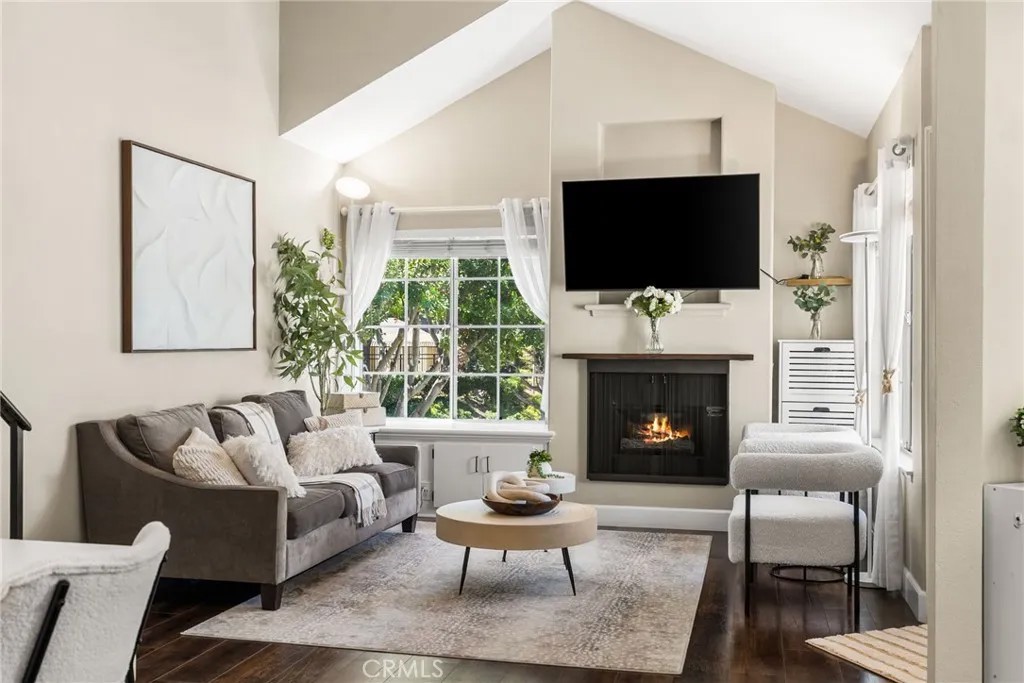 21156 River Glen
