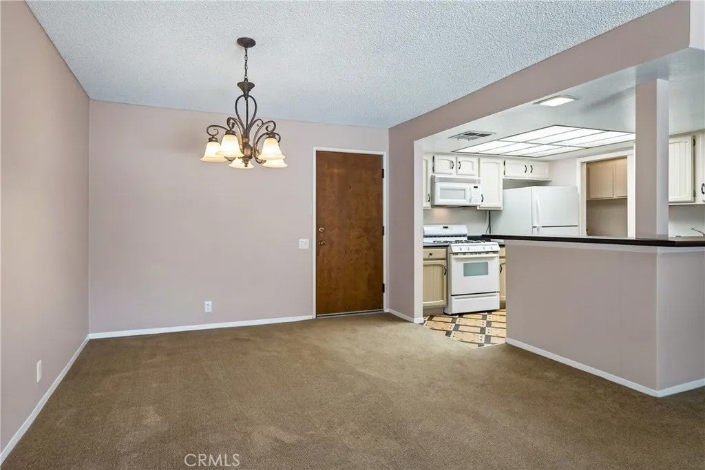 246 E Fern 205