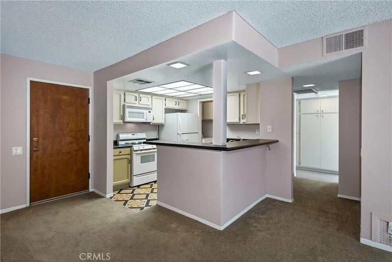 246 E Fern 205