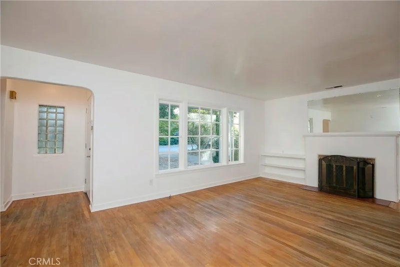 913 Arbutus