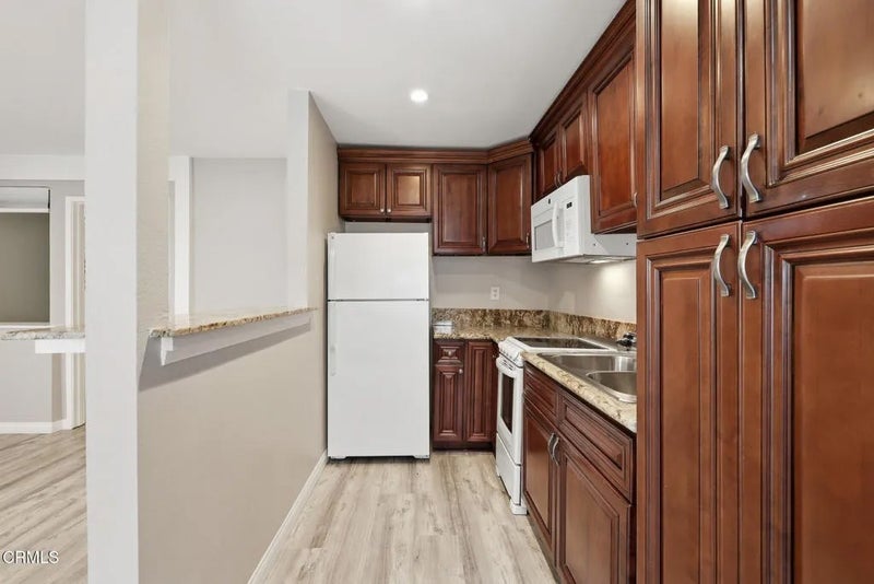 28947 E Thousand Oaks 121