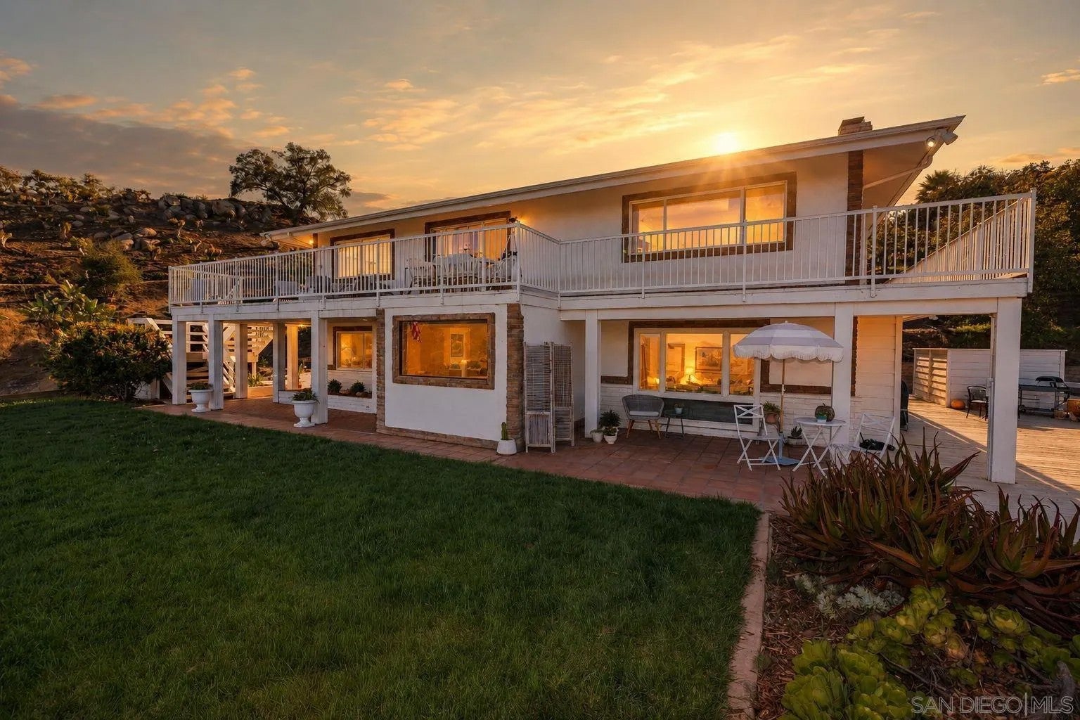 1721 Wild Acres