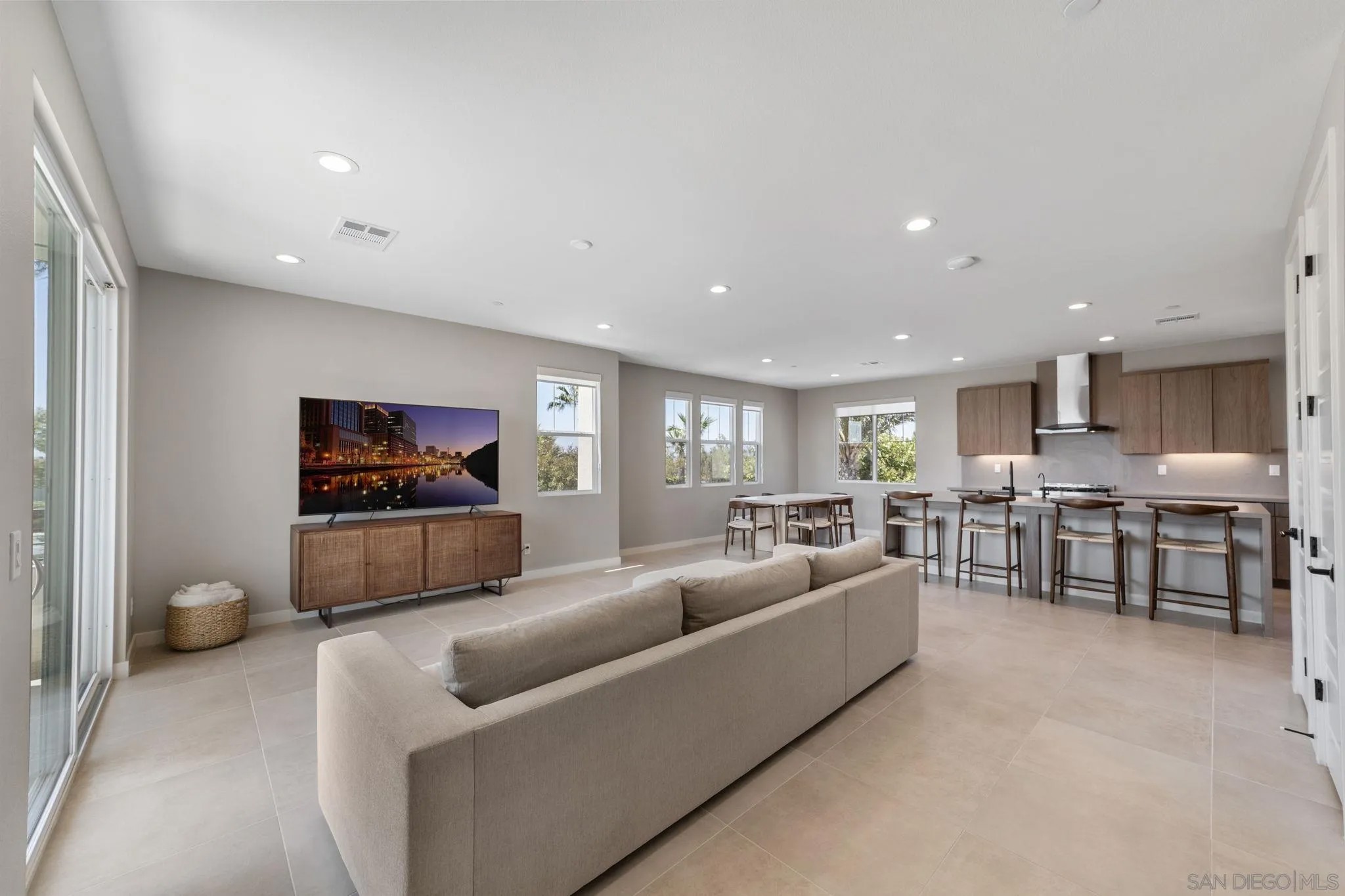 13016 Lumen Way