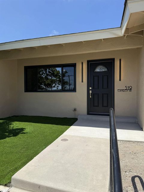 Photo of 519 Camelot Drive, Oceanside, CA 92054 (MLS # 250044960)