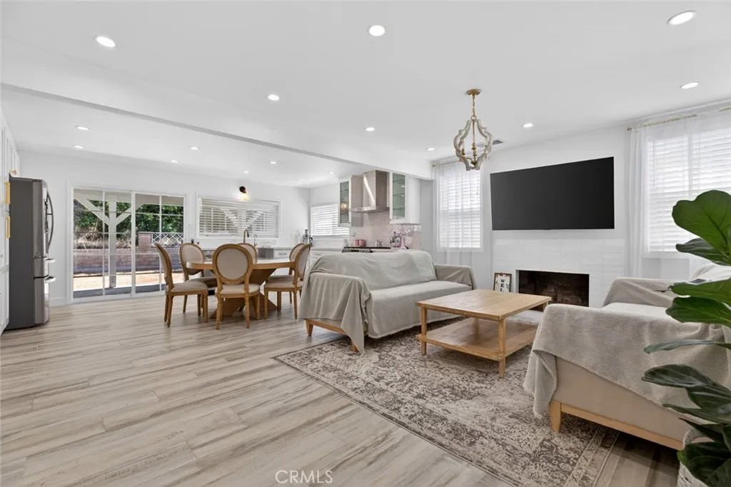 30300 Jasmine Valley