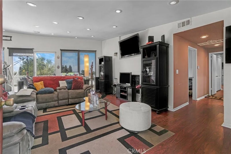 3837 Sherview
