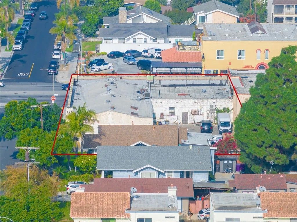 Photo of 678 Coronado Ave, Long Beach, CA 90814 (MLS # PW25278242)