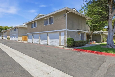 Photo of 2504 Wanek Road #D, Escondido, CA 92027 (MLS # 260020265)
