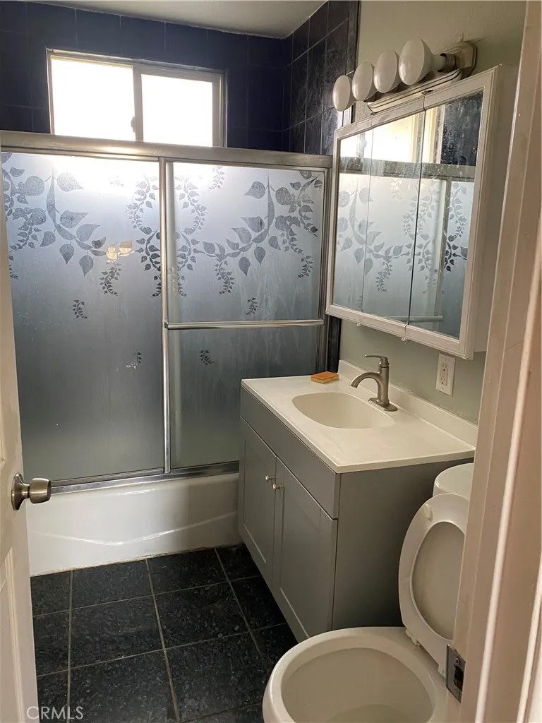 1133 Aldgate