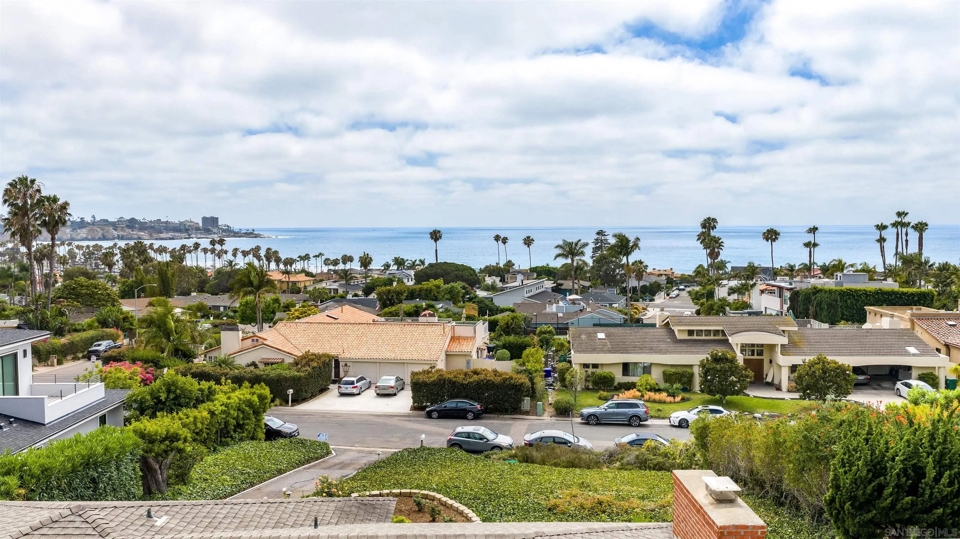 8511 Avenida De Las Ondas