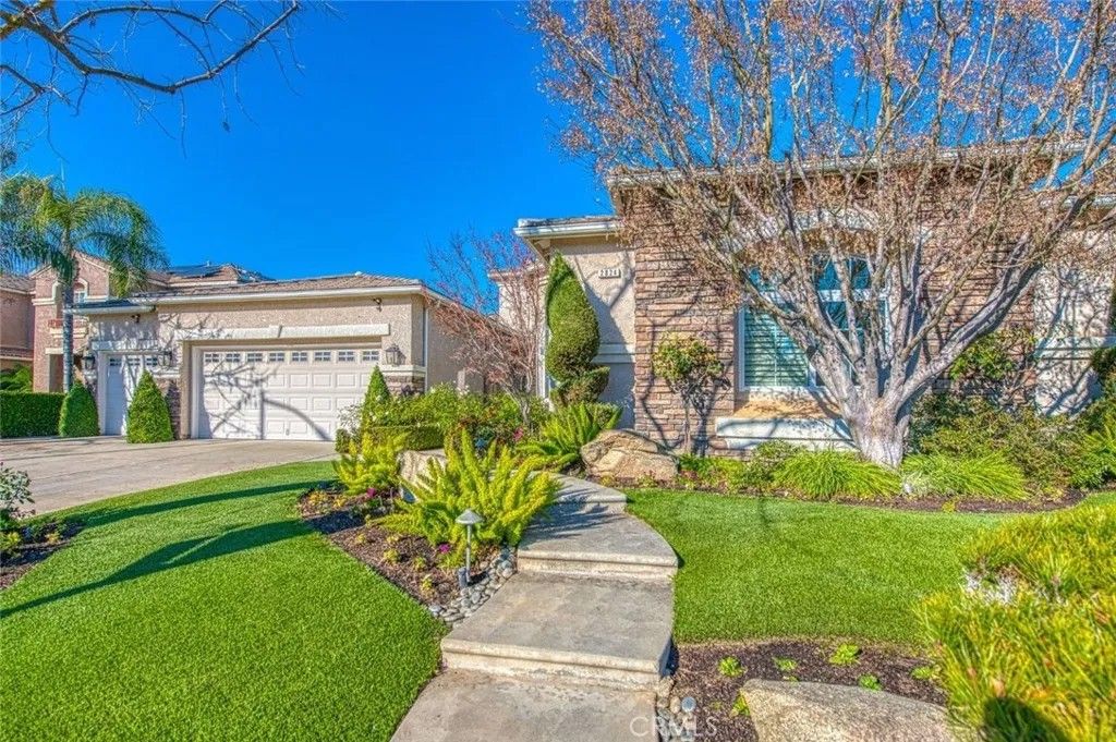 Photo of 2824 E Omaha Ave, Fresno, CA 93720 (MLS # SC26012251)